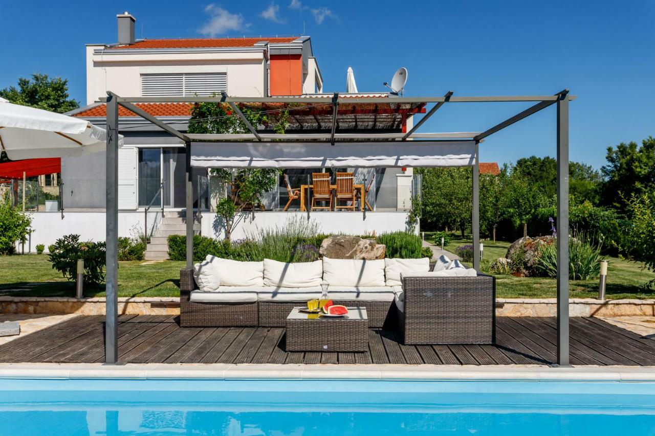Luxury Villa Nadalina-Dicmo 杜格普利耶 外观 照片